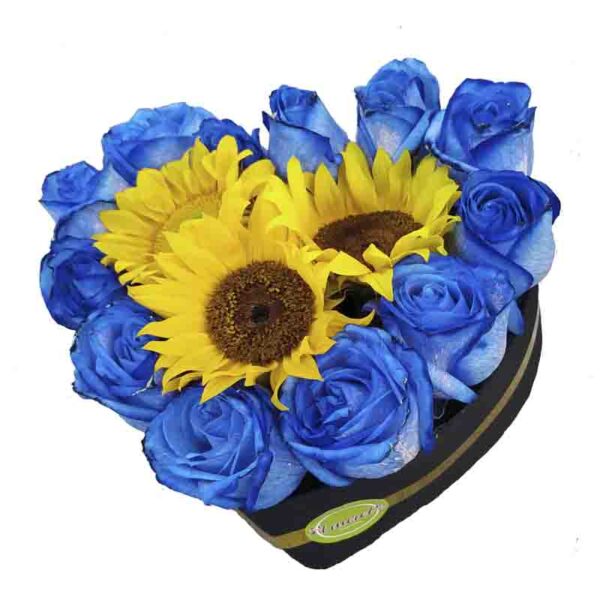 Caja corazon de rosas azules y girasoles