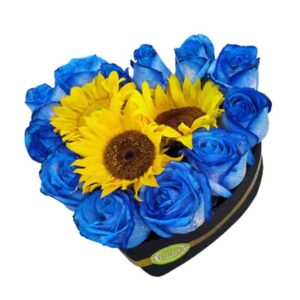 Corazon de rosas azules y girasoles