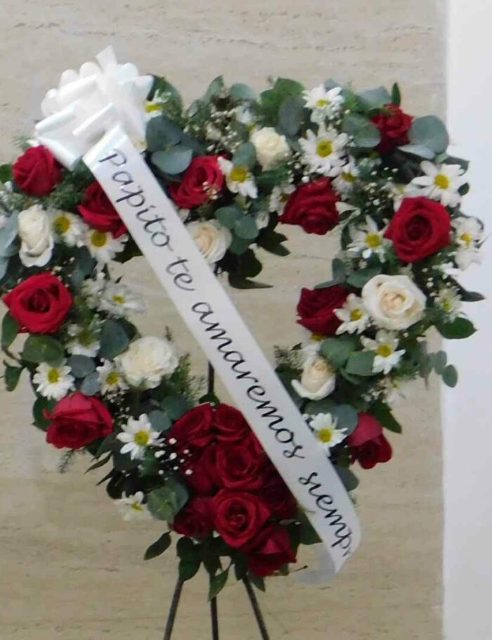 Corazon de Rosas Funerario
