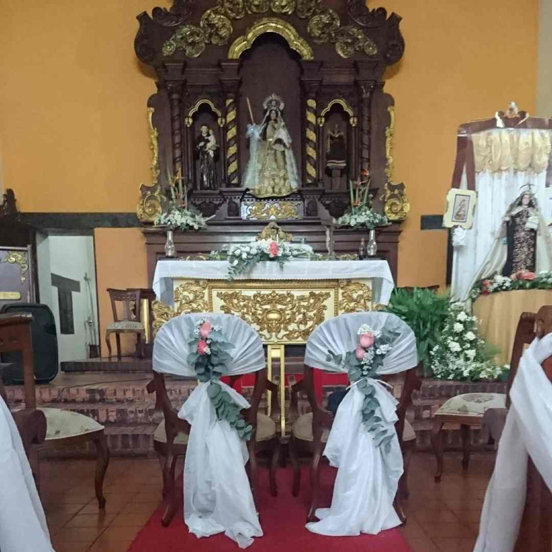 Decoración de Iglesia para Bodas en Los Guayos - Laurel Eventos Decoración de Iglesia para Bodas en Los Guayos - Laurel Eventos