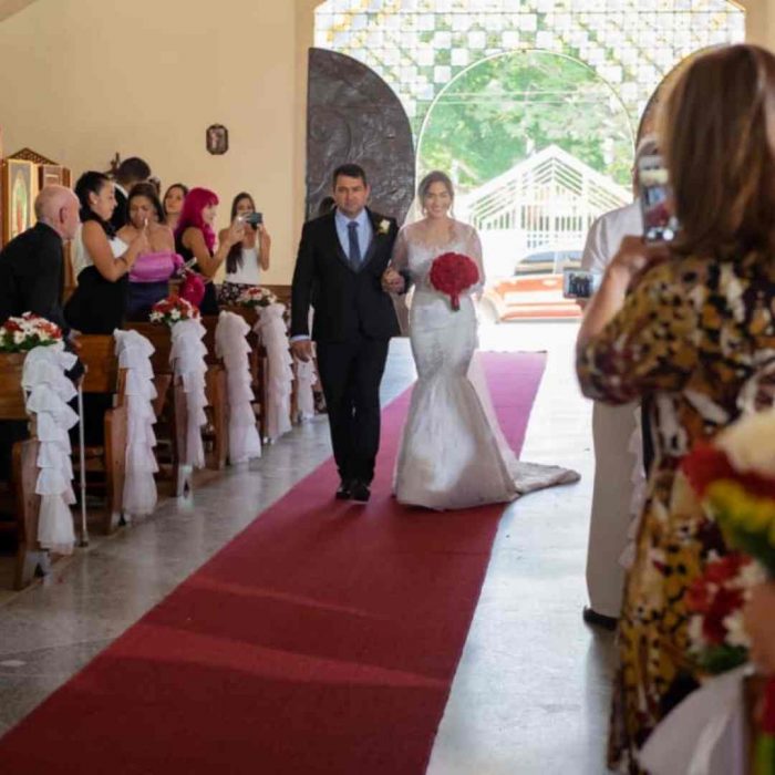 Decoración de Iglesia para Bodas en Naguanagua