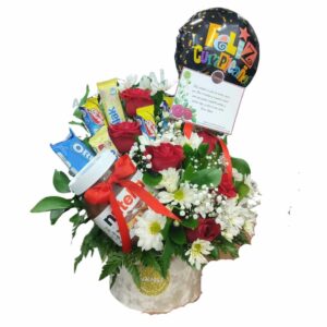 Arreglo de Rosas Azules y Chocolates