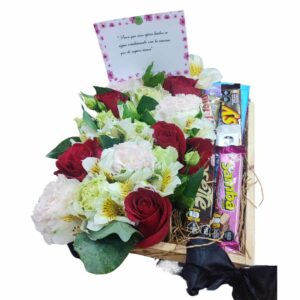 Bandeja de Rosas y Chocolates
