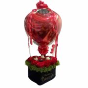CORAZON DE ROSAS CON GLOBO