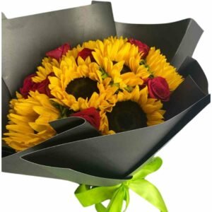 Ramo buchon de Rosas y Girasoles
