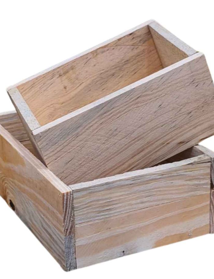 Cajas de Madera Natural para Arreglos y Desayunos Sorpresa Cajas de madera natural artesanales para arreglos y desayunos sorpresa en Floristeria Laurel